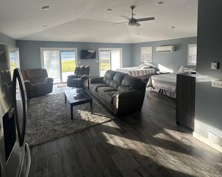 Cozy On Muskegon River
